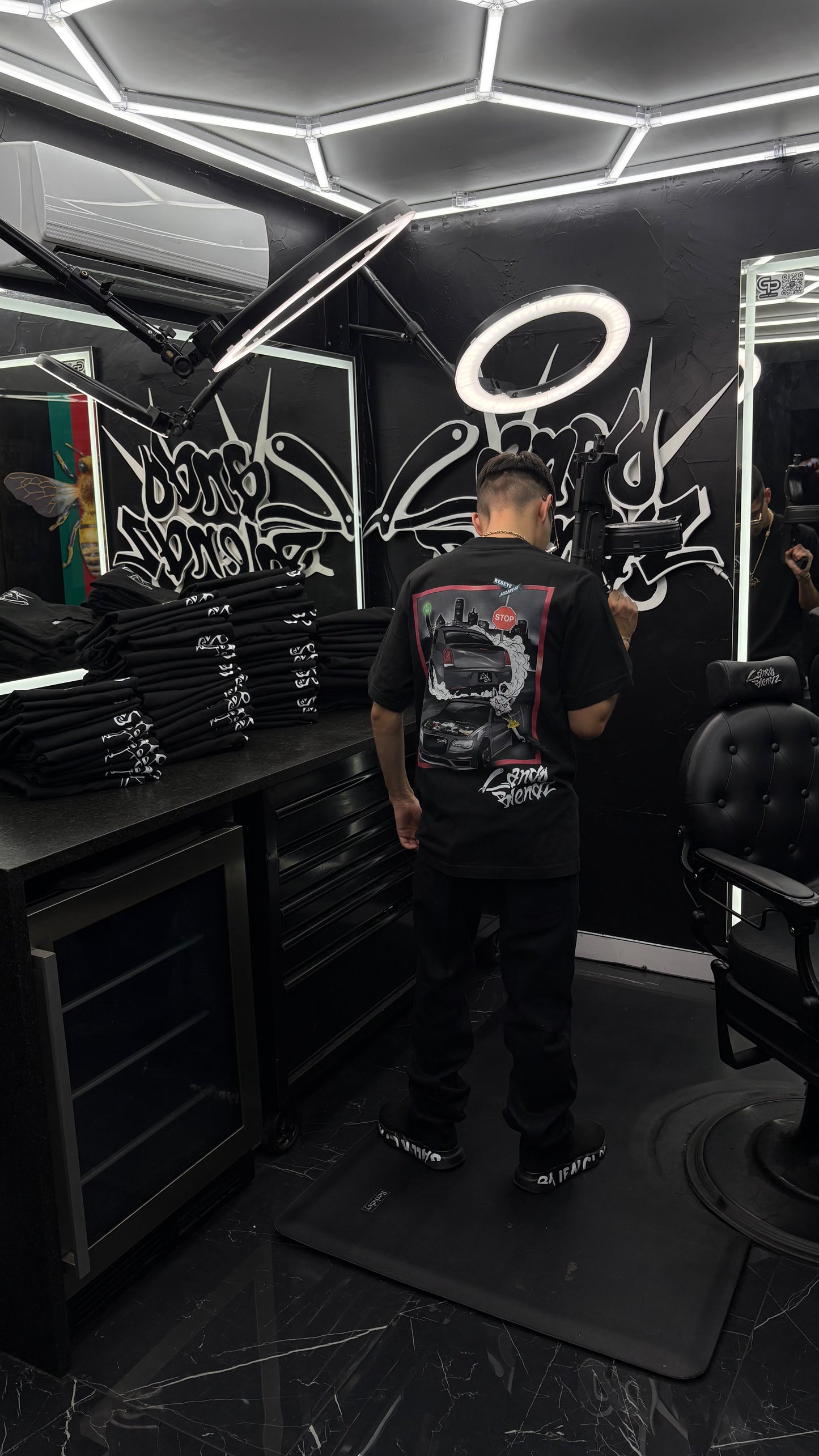 LB T-SHIRT